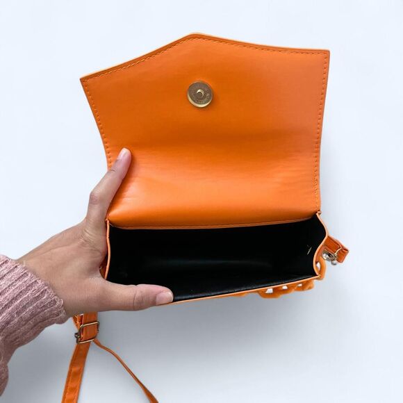 Unbranded Women's orange Bag with chain - Picture 2 of 7